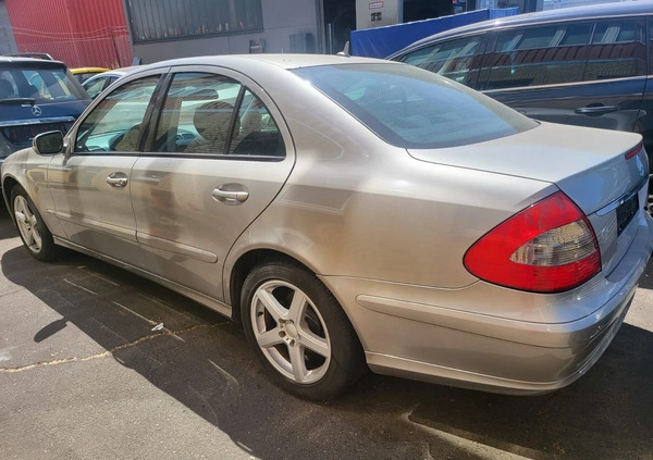 Mercedes-Benz Klasa E cena 15900 przebieg: 176000, rok produkcji 2006 z Mrozy małe 37